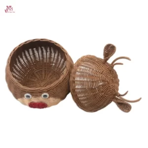 Christmas-Reindeer-Rattan-Basket