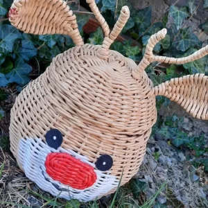 Christmas-Reindeer-Rattan-Basket