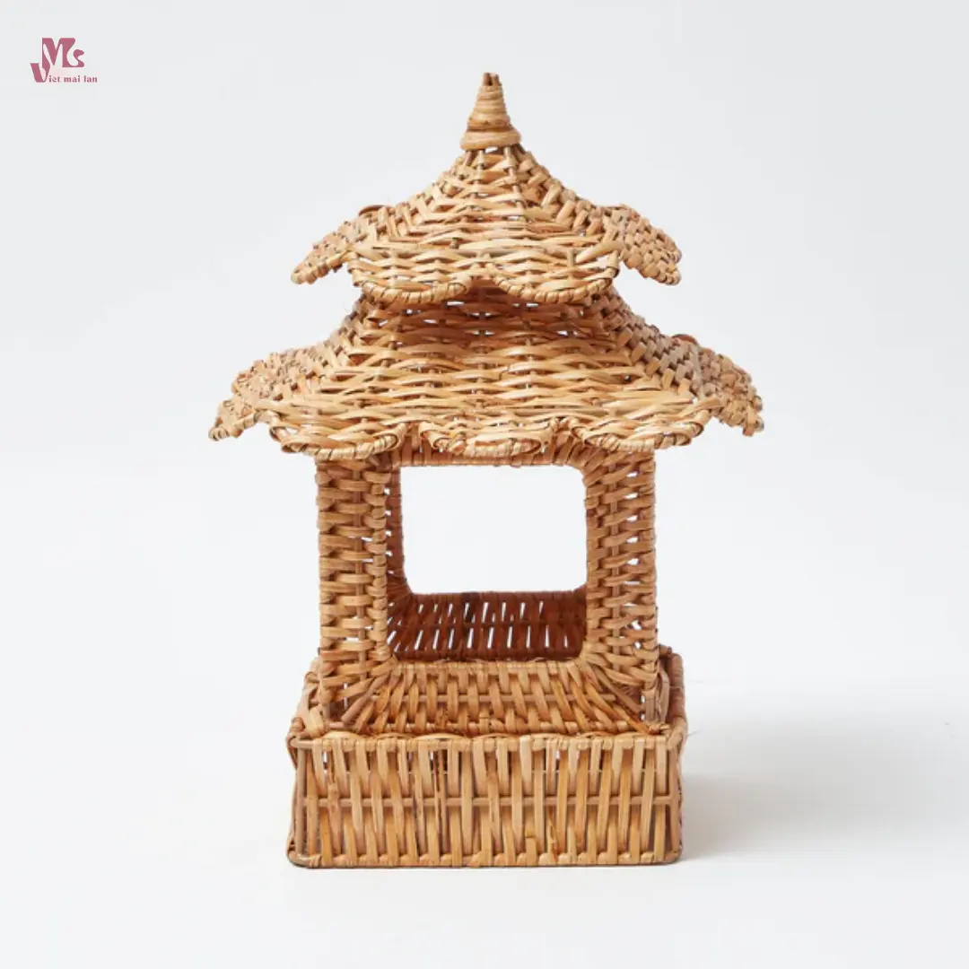 Wicker natural lanterns
