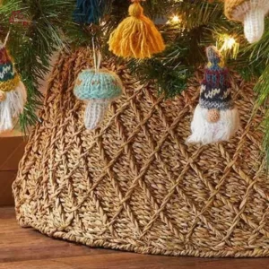 Collar Tree Skirt