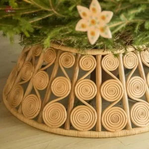 Collar Tree Skirt