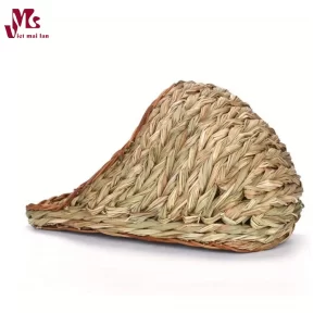 Hand-Woven Grass Hamster Slipper House