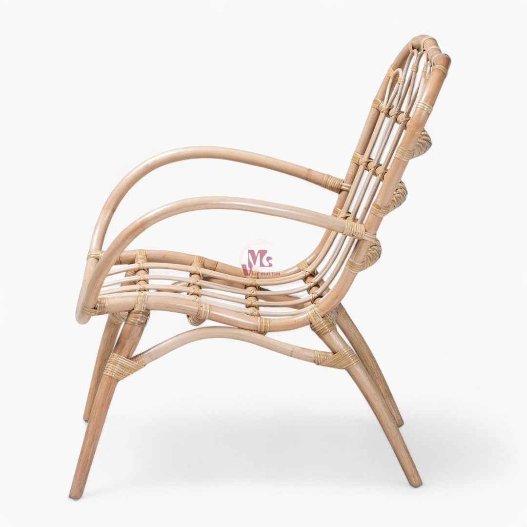 Antique Rattan Lounge Chair