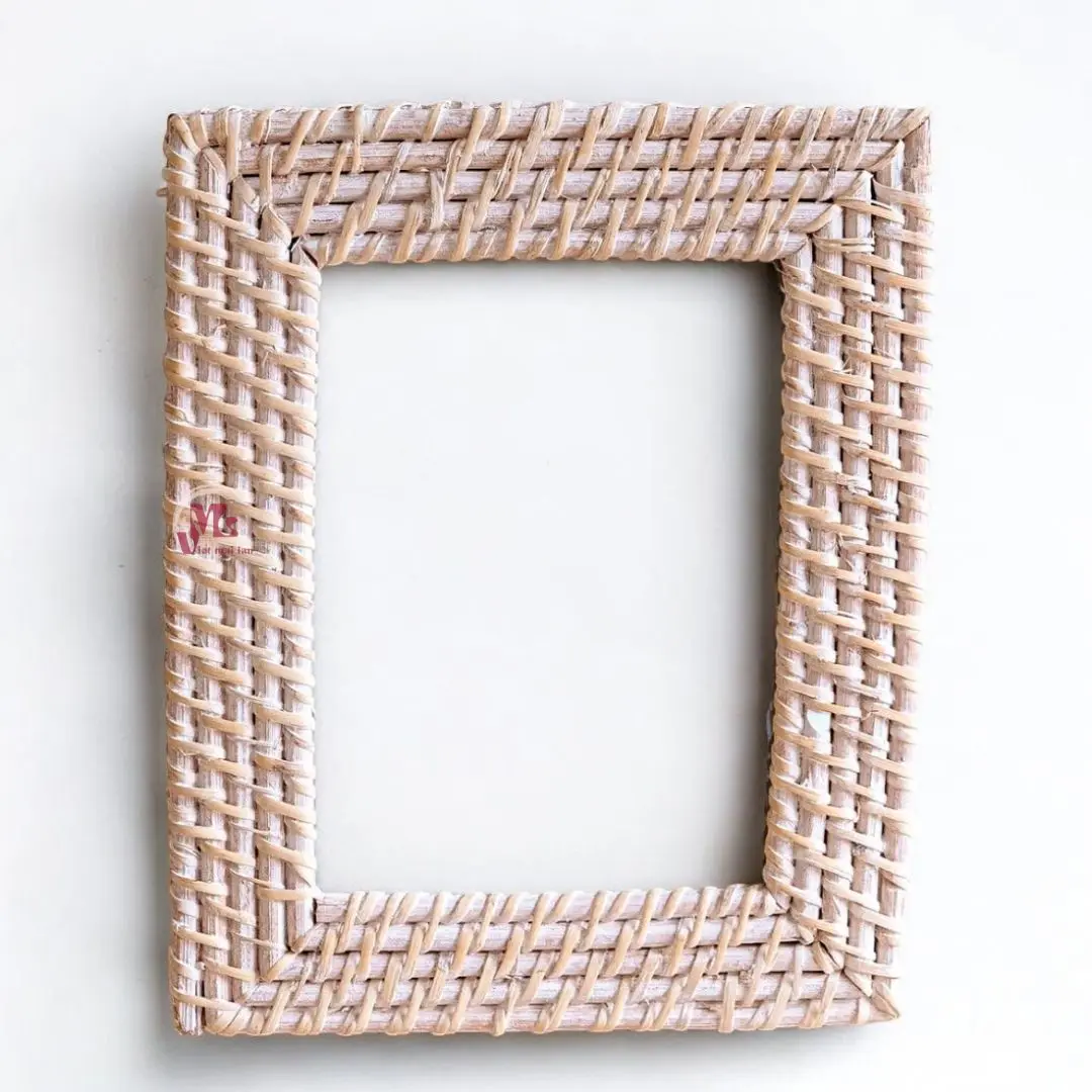 Hand Woven Rustic Rattan Picture Frame