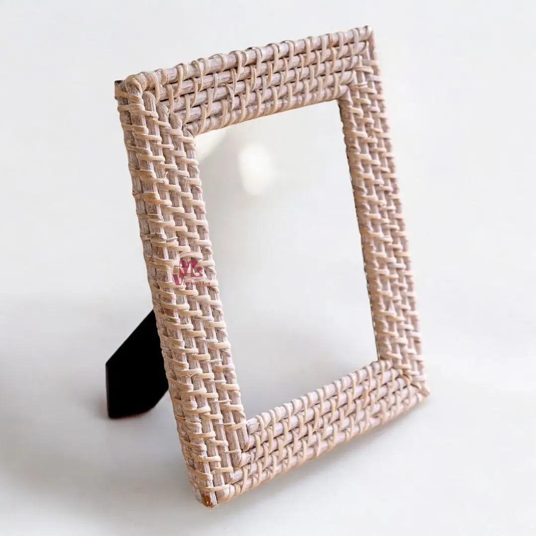 Hand Woven Rustic Rattan Picture Frame