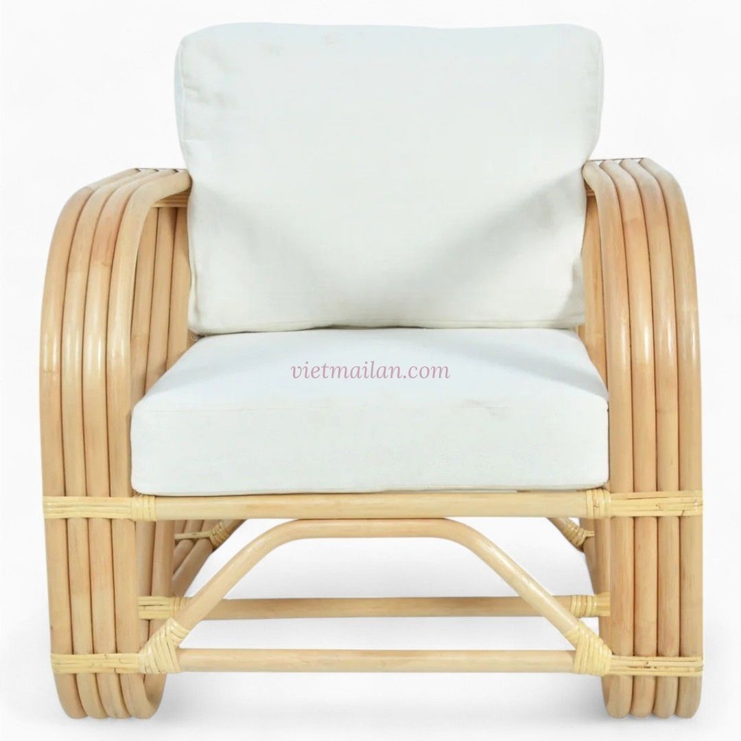 Wicker Rattan Lounge Chair in Natural