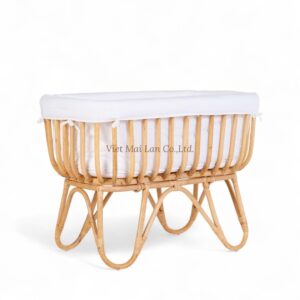 Compact Rattan Crib