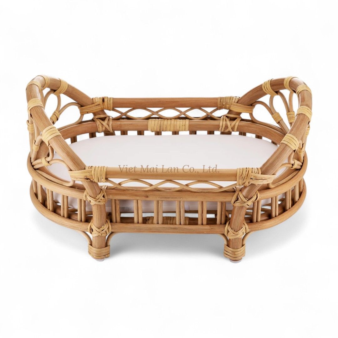 Eco-Friendly Rattan Doll Crib