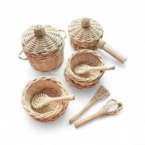 Lovely Rattan Cooking Set