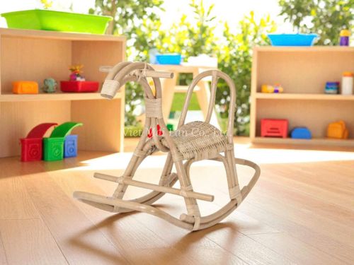 The Spirit of Vietnamese Craftsmanship in Every Detail of the Rattan Rocking Chair