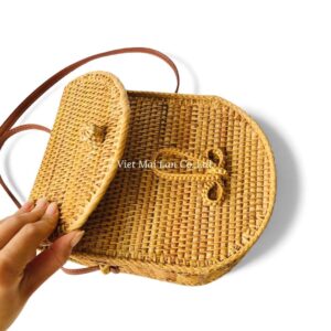 Chic Crossbody Rattan Bag