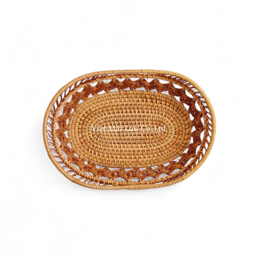 Classic Oval Rattan Tray