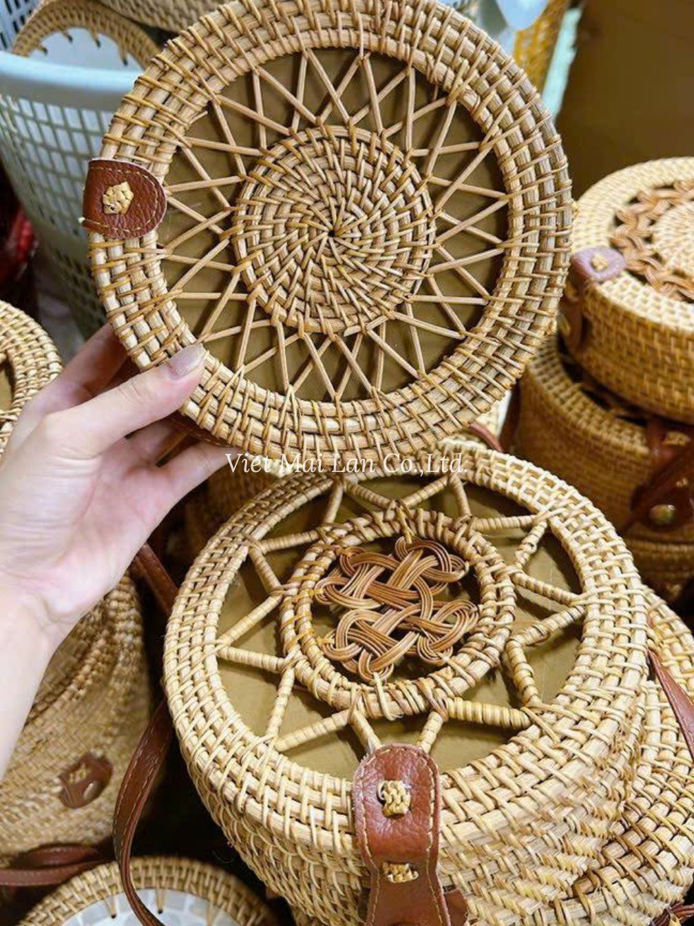 Customizable Rattan Handbags for Wholesale Buyers