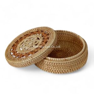 Handmade Round Rattan Box