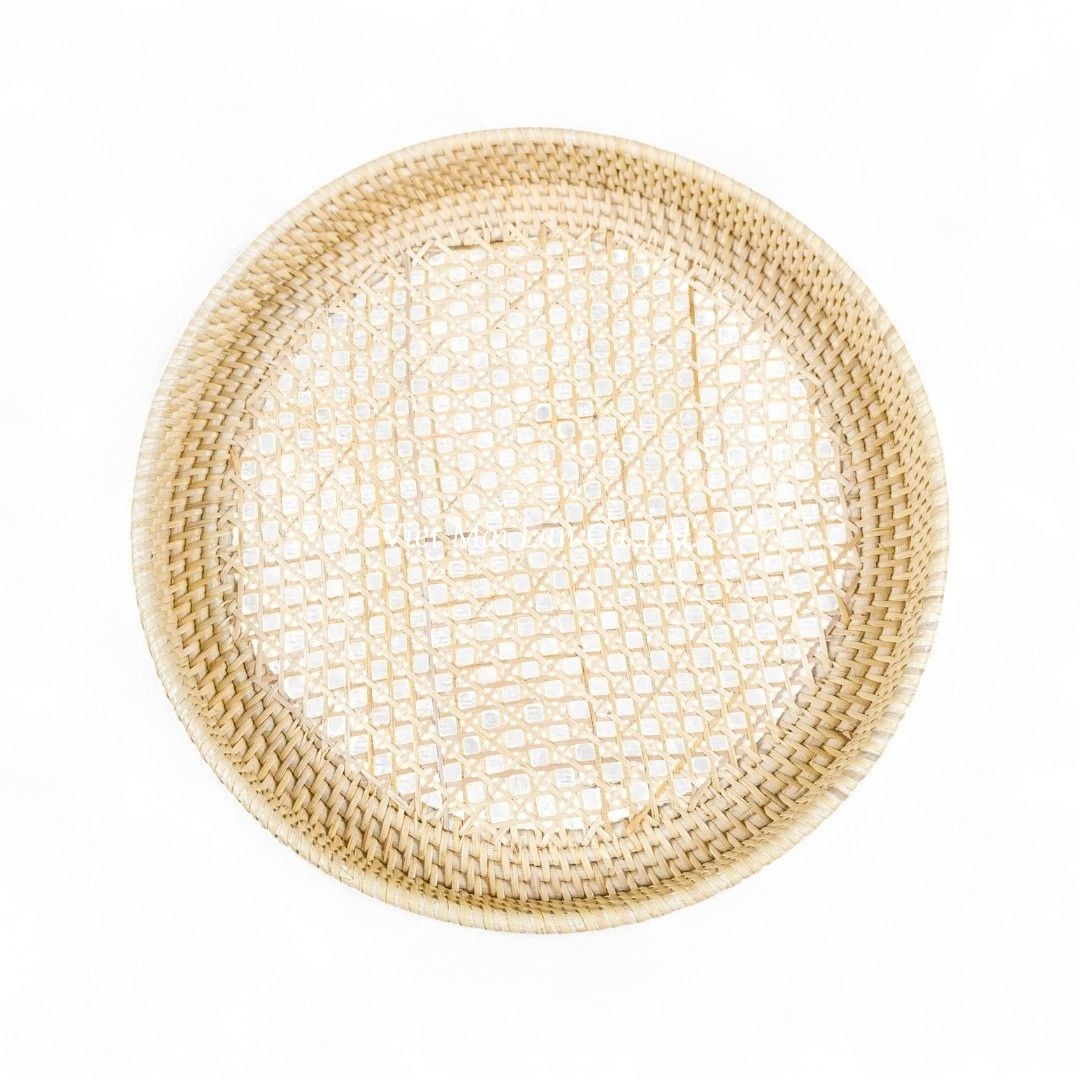 Light Brown Round Rattan Tray