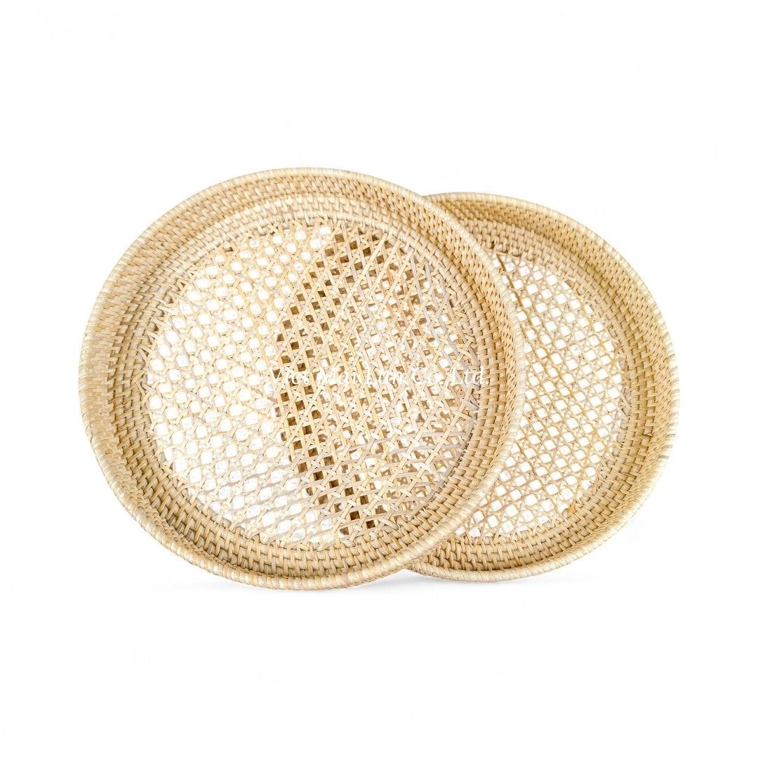 Light Brown Round Rattan Tray