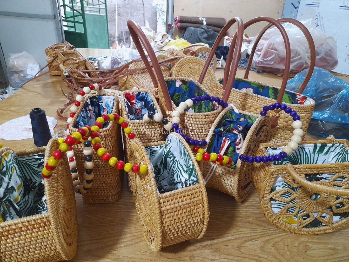 Rattan Bag Wholesale Supplier
